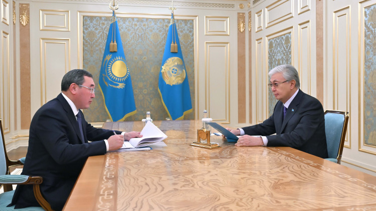 Токаев принял акима Алматинской области Марата Султангазиева
