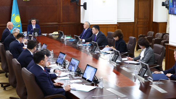 «Меры господдержки будут оказываться только добросовестным участникам рынка» — Олжас Бектенов о поддержке отечественных фармпроизводителей