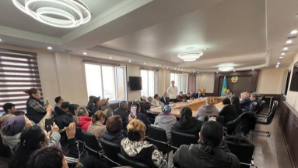 Замакима Алматы встретился с жителями Алатауского района