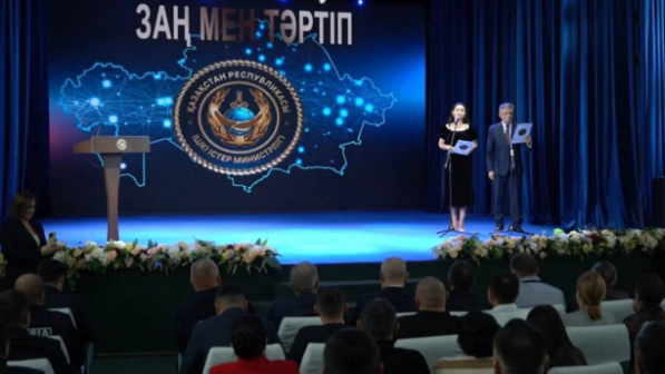 “Закон и порядок”: около 700 образцовых водителей наградили в Казахстане