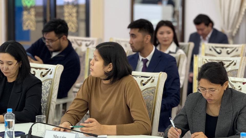 В Астане проходит республиканский семинар по вопросам государственных символов и геральдики