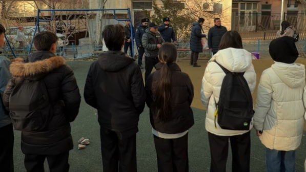 В Ауэзовском районе Алматы прошла акция против наркотиков