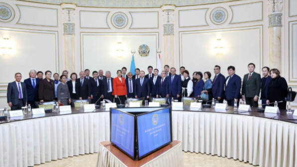 Заместитель акима Алматы Абзал Нукенов встретился с руководителями вузов