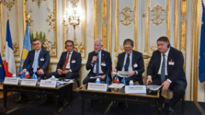 Казахстан усиливает промышленное партнерство с Францией