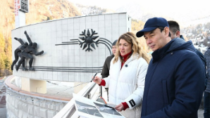 Аким Алматы ознакомился с ходом реконструкции высокогорного спортивного комплекса «Медеу»