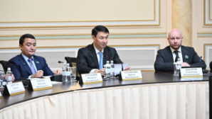 Дархан Сатыбалды выступил на внеочередной XXXIX сессии маслихата города Алматы