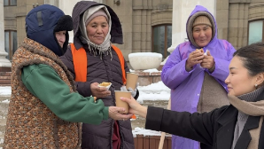 Центр общественного развития поддержал коммунальщиков Алматы во время снежной непогоды