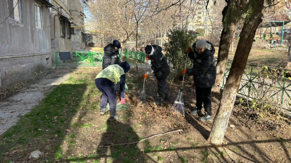 «Таза Қазақстан» в Шымкенте: жители и волонтеры проводят работы по благоустройству города