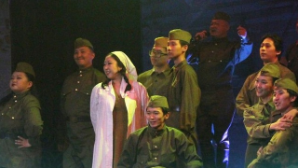 Премьера о легенде: в Корейском театре представили спектакль о Бауыржане Момышулы