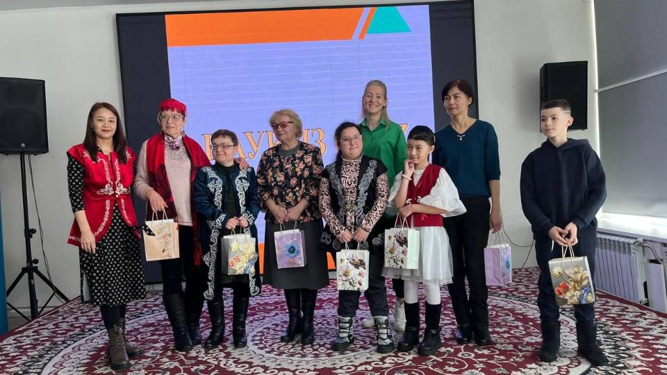 День Независимости: языковой батл «Менің Республикам» объединил молодежь ВКО