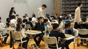 Турнир по тоғызқұмалақ среди детей и ветеранов прошел в Астане ко Дню Независимости