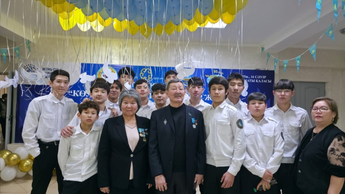 День Независимости: участники Желтоқсана провели встречу с алматинскими студентами