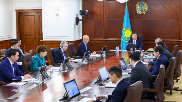 Олжас Бектенов о поставленных Главой государства задачах: по итогам года необходимо сохранить темп экономического роста