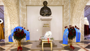 В Жетісу торжественно отметили присвоение академического статуса драматическому театру имени Бикен Римовой