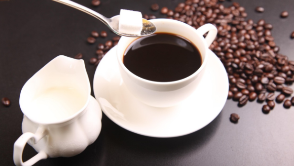 Более 4 тысяч упаковок поддельного кофе изъяли в Шымкенте