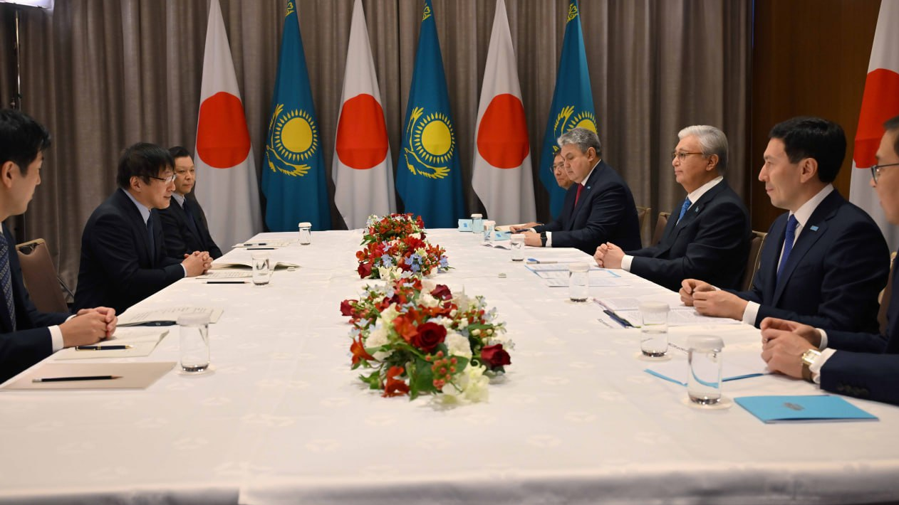 Глава государства принял председателя японской организации JOGMEC