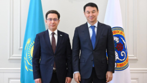 Аким Алматы встретился с Чрезвычайным и Полномочным Послом Республики Узбекистан