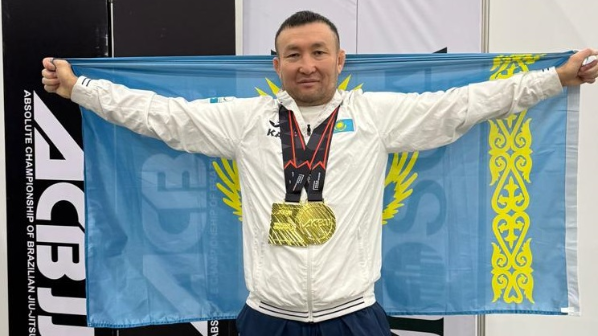 Казахстанцы завоевали золотые медали на чемпионате мира по джиу-джитсу в Санкт-Петербурге