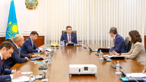 Олжас Бектенов провел ряд встреч по вопросам реализации крупных инвестпроектов в обрабатывающей промышленности