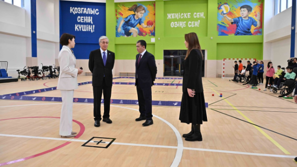 Президент осмотрел Центр инклюзивного спорта