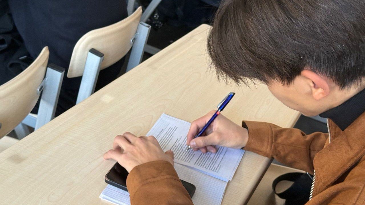 Проведено социологическое исследование среди молодежи Алматы