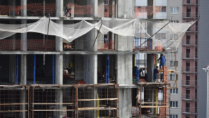 В Казахстане работают 14,1 тысячи иностранных граждан