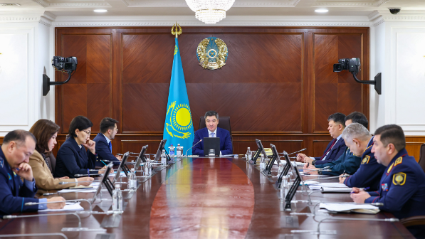 Олжас Бектенов провел заседание МВК по профилактике правонарушений и мерам безопасности в праздничные дни