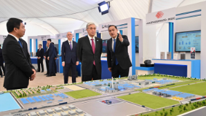 Глава государства посетил малую индустриальную зону «Тараз»