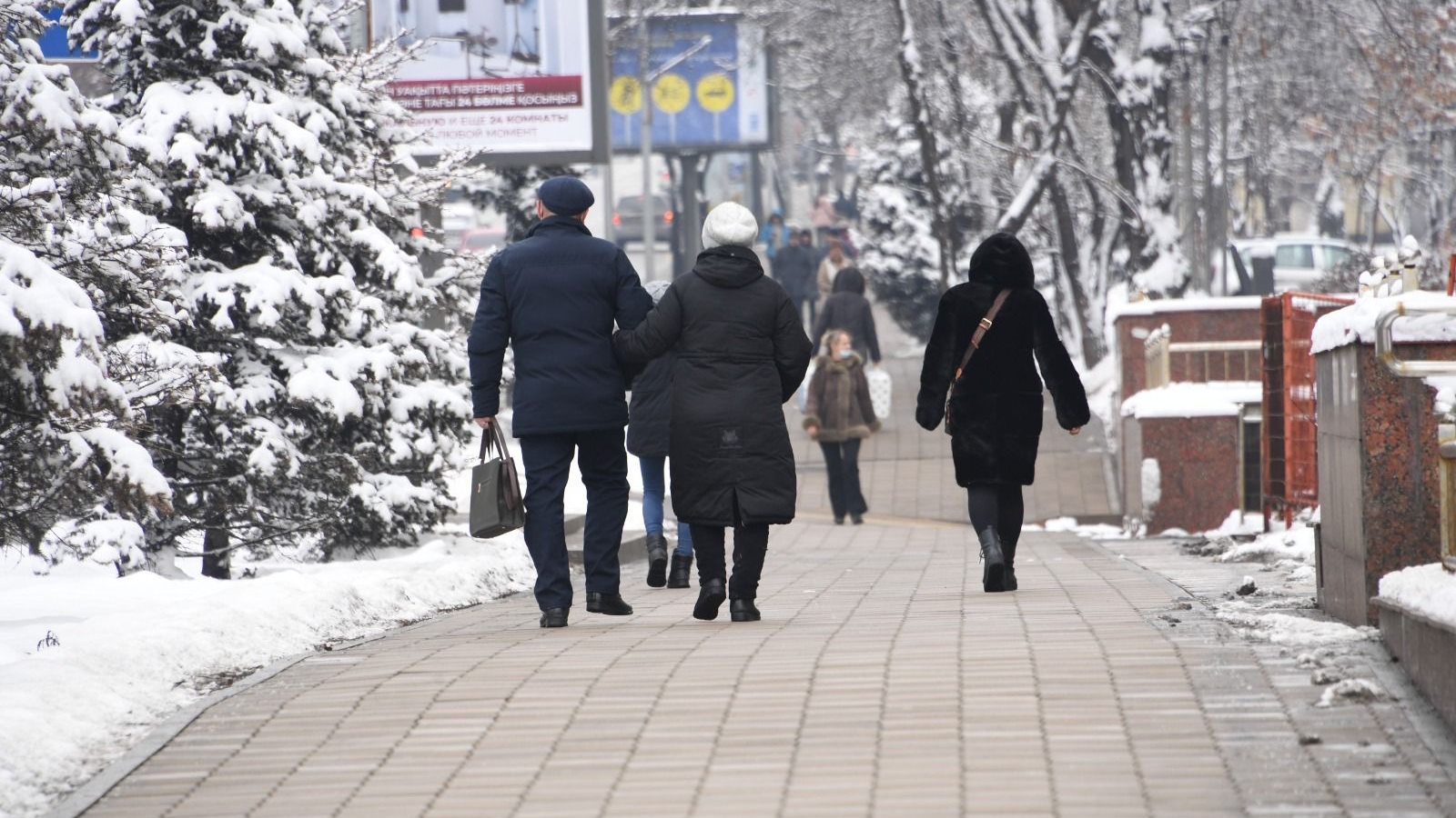 Алматинцы смогут сохранять статус застрахованного до 6 месяцев при перерыве в платежах