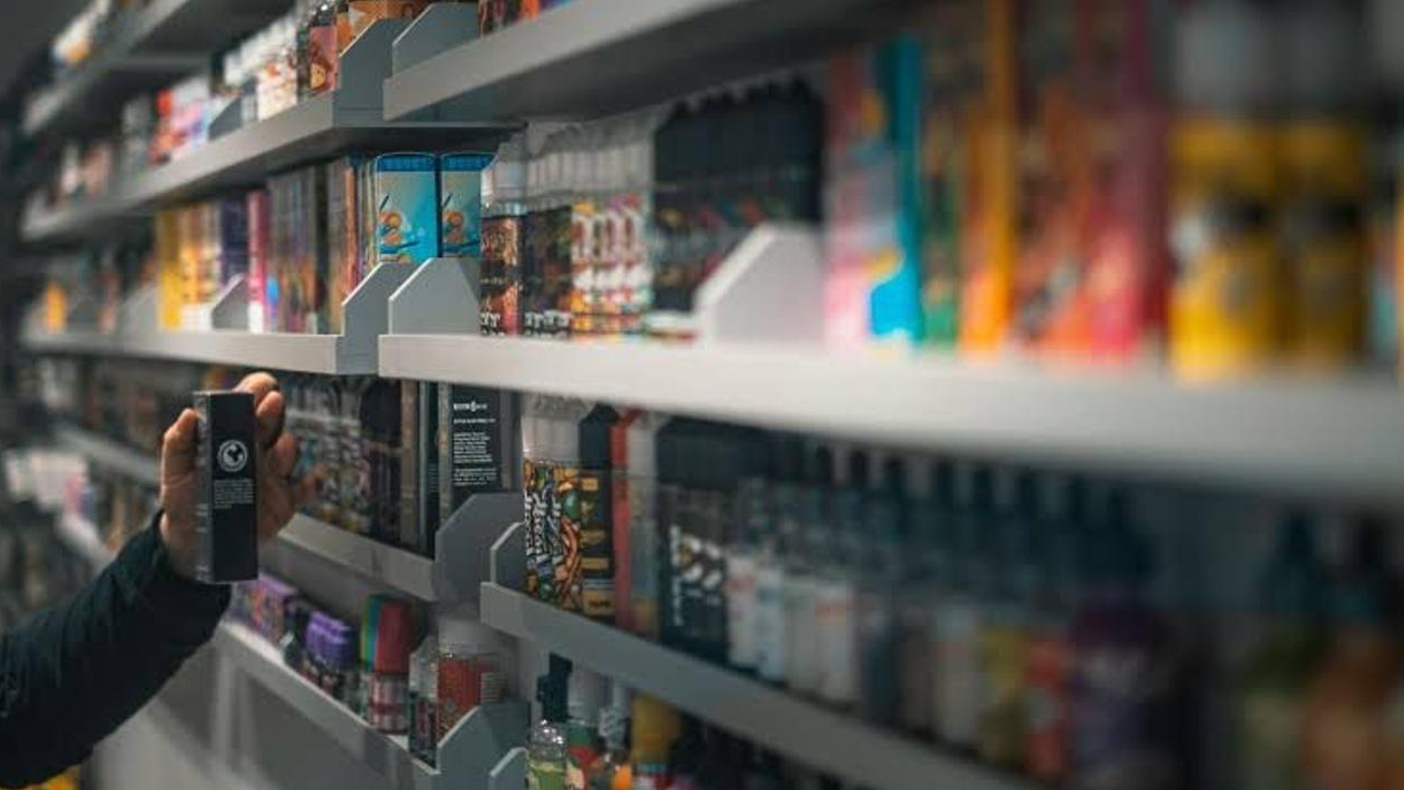 Рейд по выявлению незаконной продажи вейпов провели в магазинах Астаны 