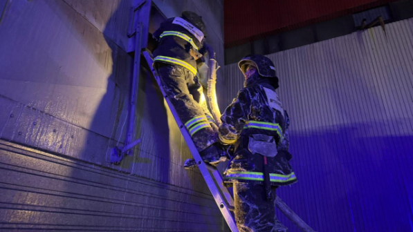 В новогоднюю ночь спасатели МЧС работали в усиленном режиме