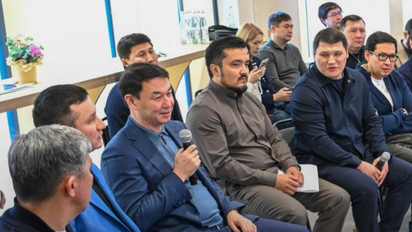 Дархан Сатыбалды встретился с бизнес-сообществом города