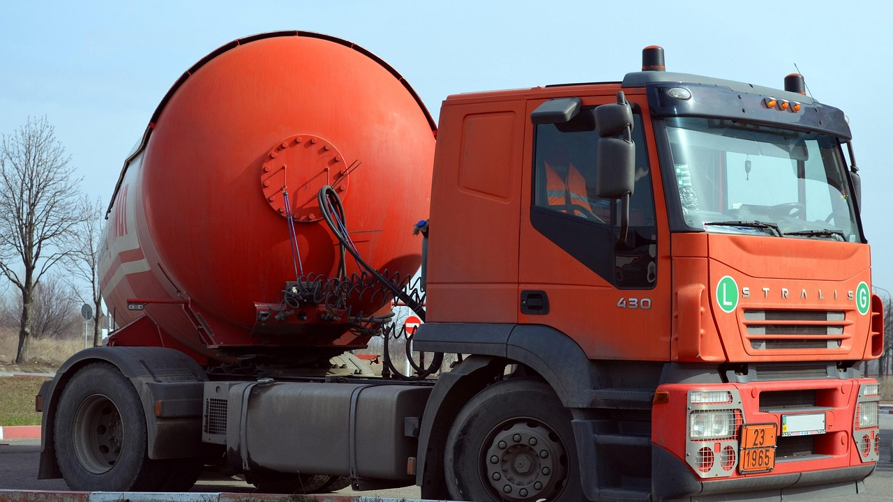 В Шымкенте ликвидирована схема хищения нефтепродуктов