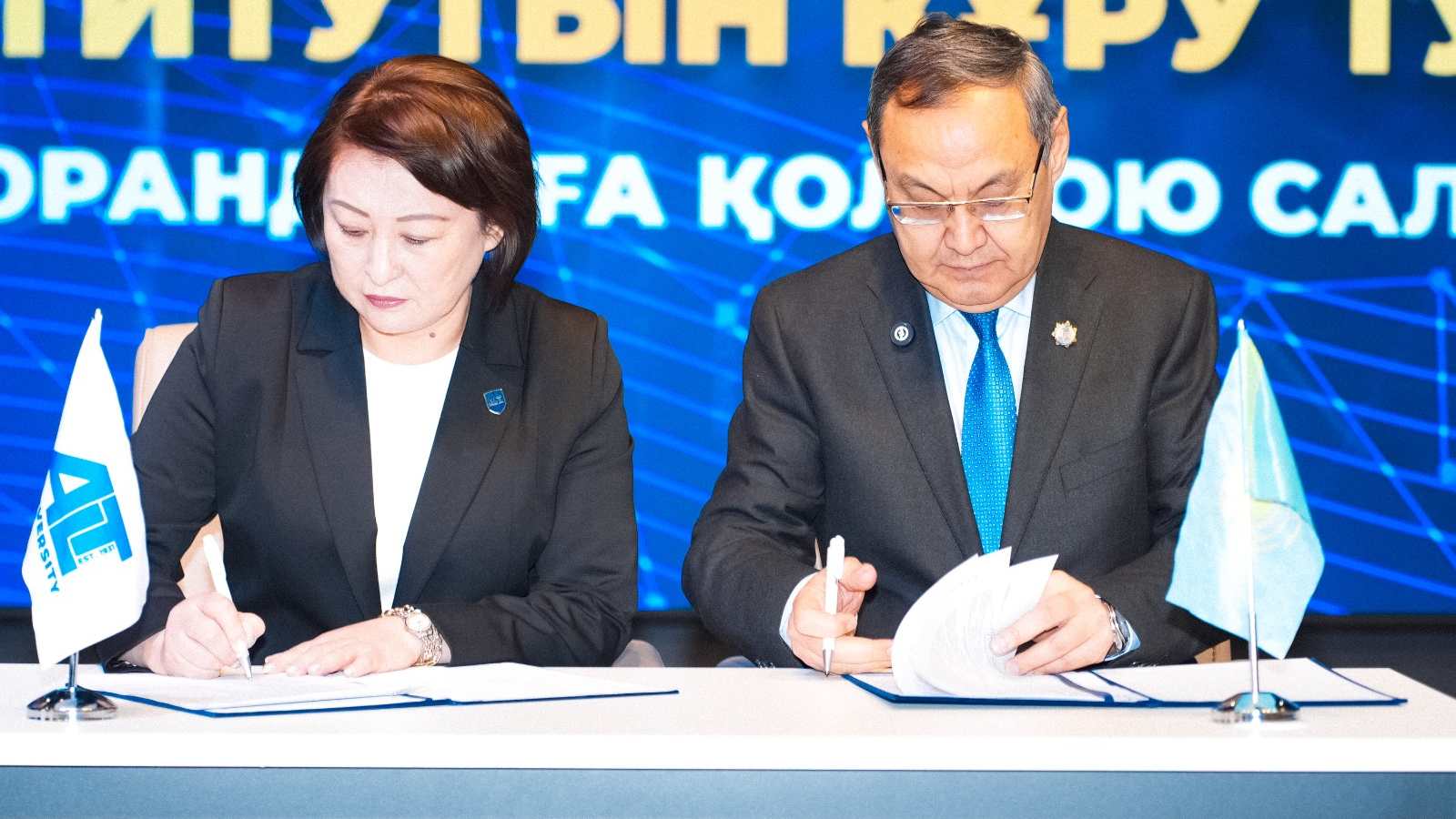 В Алматы подписан меморандум о создании первого в Казахстане Института транспортных наук и технологий при НАН РК 