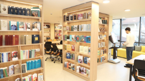 Библиотека с брайлем и IT-зоной открылась в Алматы
