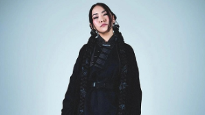 Yenlik – первая казахстанская артистка, которая выступит на YouTube-канале живой музыки COLORS