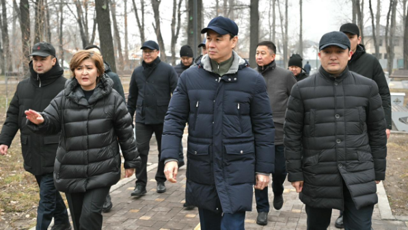 От общественных пространств до предприятий: аким Алматы ознакомился с развитием Жетысуского района