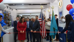 В Алматы на базе городской библиотеки открылся новый культурно-образовательный центр