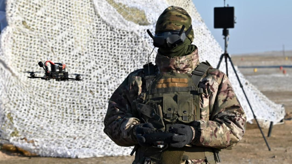 Более 100 дронов за месяц: в Десантно-штурмовых войсках развивают производство БПЛА