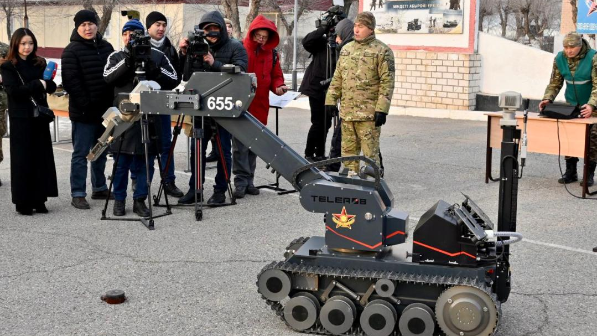 Роботы, дроны и четвероногие саперы: в Конаевском гарнизоне прошел пресс-тур для представителей СМИ