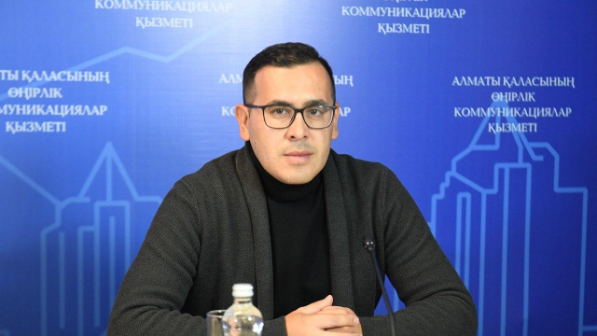 Рустам Кайрыев: «Публичность работы Конституционной комиссии повышает доверие и снижает спекуляции»