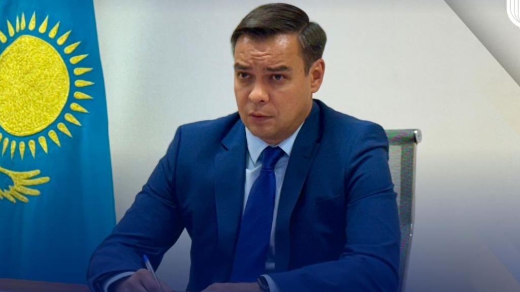 Артур Ластаев предложил закрепить в Конституции абсолютный приоритет права на жизнь