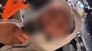 Мужчину арестовали за запугивание прохожих электрошокером в Алматы