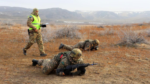 Как готовят разведчиков ДШВ в Казахстане 