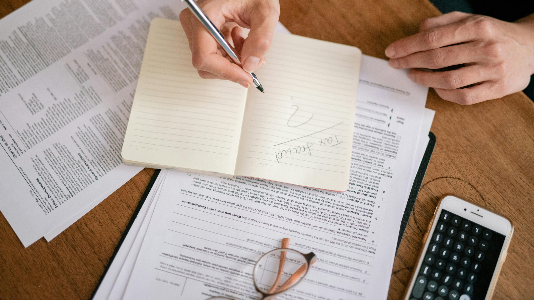 Реализация поручения Президента по реформе госзакупок: объем договоров с отечественными производителями вырос на 23%