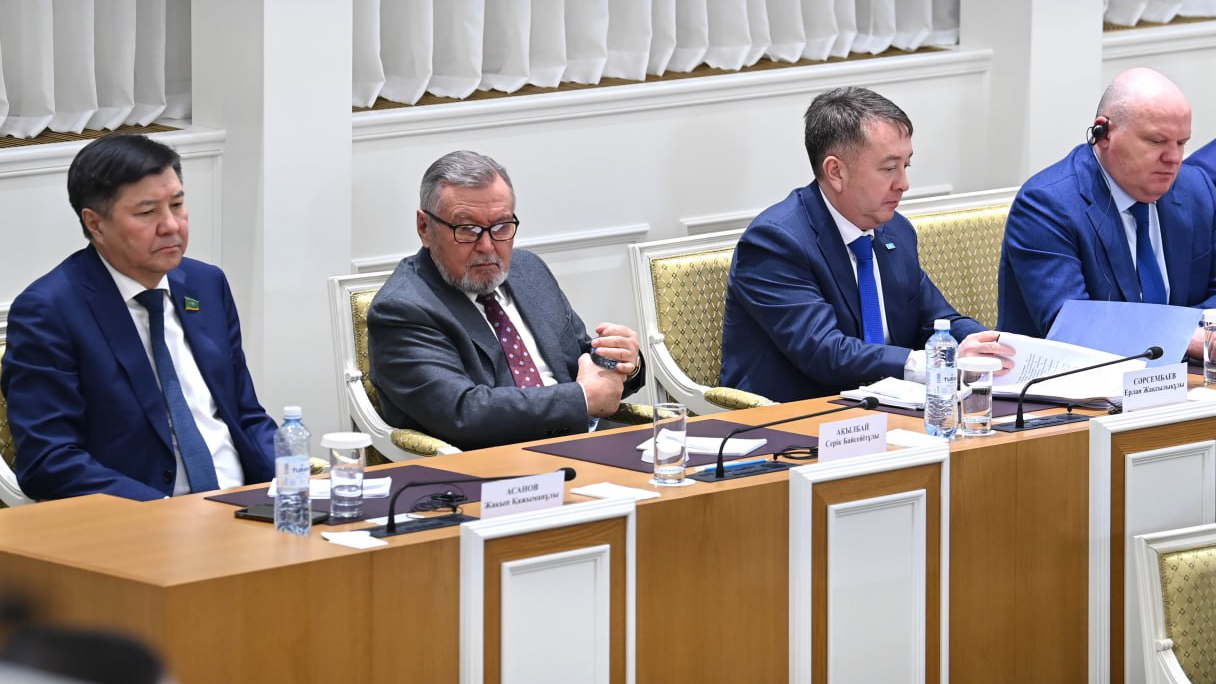 Ценности брака и семьи усилят на конституционном уровне в Казахстане 