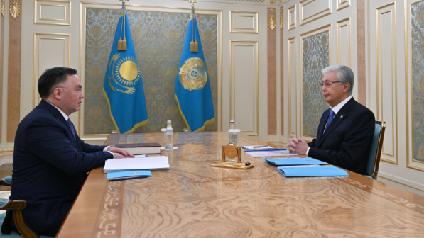 Токаев принял председателя Верховного суда Асламбека Мергалиева