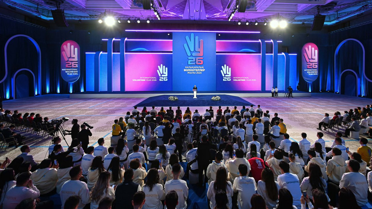 Токаев: «Быть добровольцем – значит совершать благие дела, творить добро, быть примером для других, верно служить своей Родине и заботиться о ней»