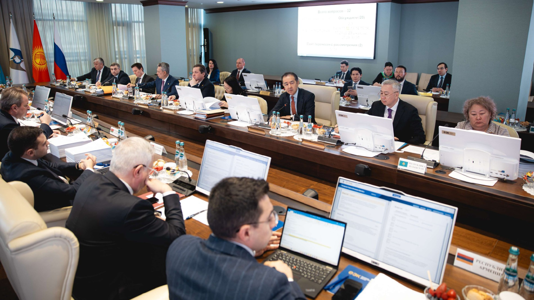 Беспошлинный ввоз сахара-сырца, медного сырья и кооперационные проекты в сфере АПК