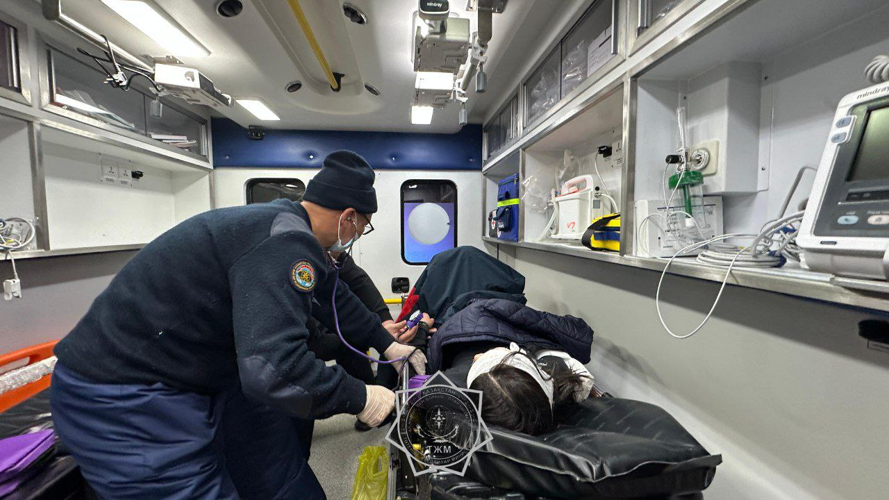 Туристку из Китая эвакуировали в районе ледника Богдановича